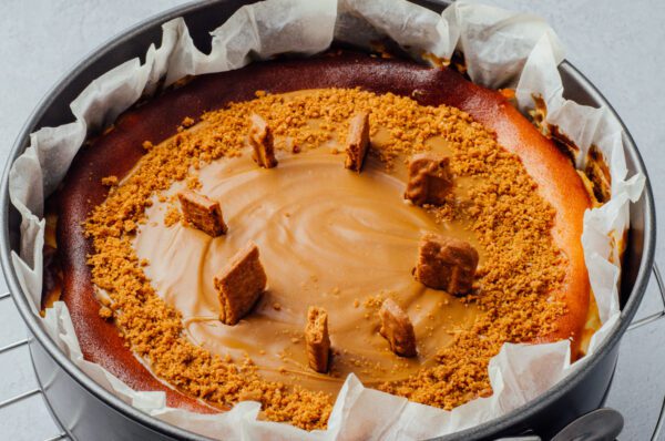 Lotus Biscoff Cheesecake Topped